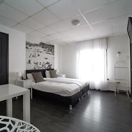 Zeespiegel Hotel 3*
