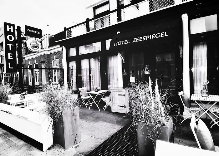 ホテル Zeespiegel